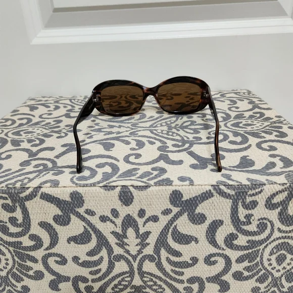 Vintage Ellen Tracy  Brown Oval Sunglasses - Picture 3 of 7